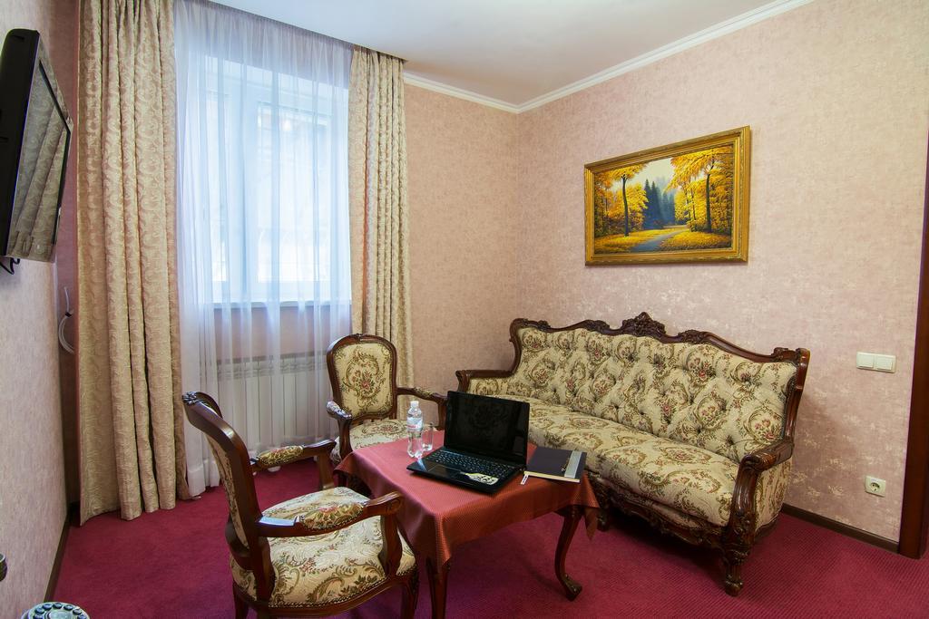 Grand Christer Hotel Kiev Luaran gambar